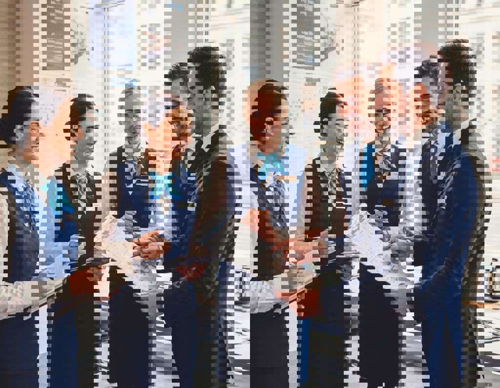 Thu hút &amp; Nuôi dưỡng khách hàng