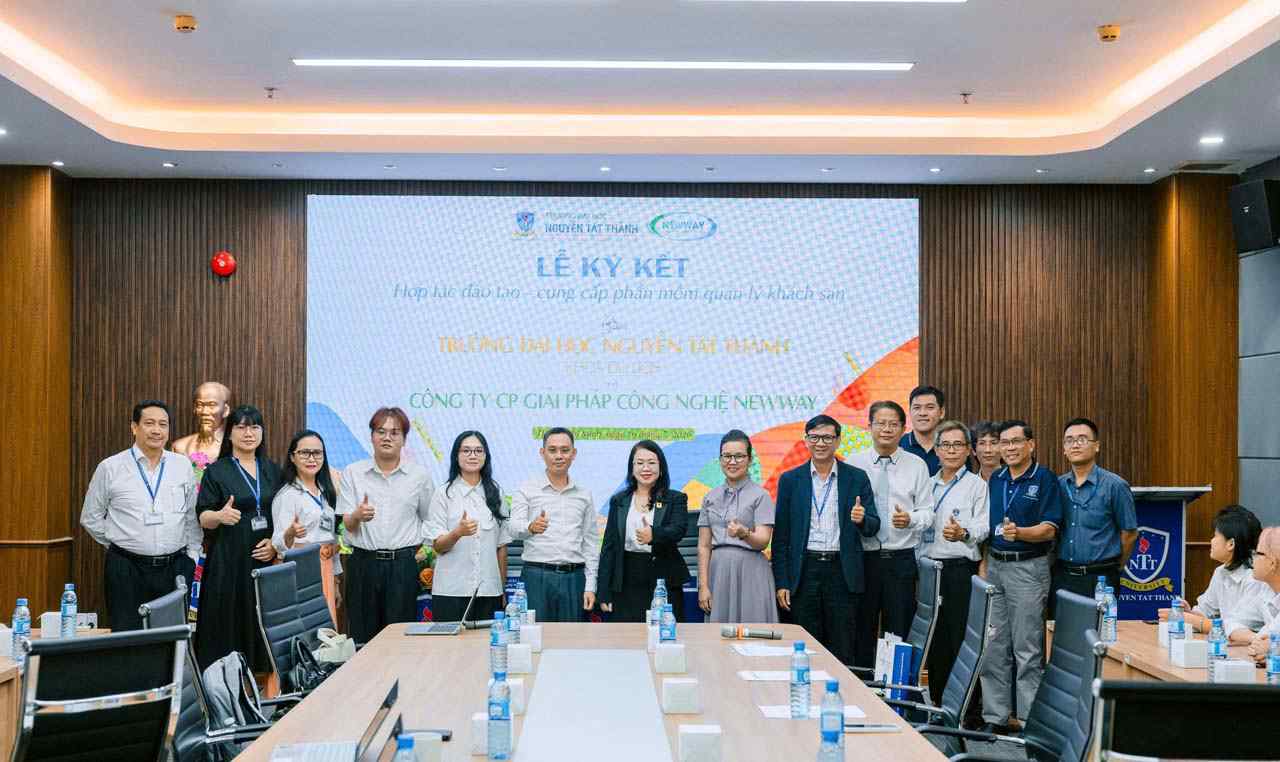 Ký biên bản hợp tác đào tạo giữa Newway Solution và Trường Đại học Nguyễn Tất Thành